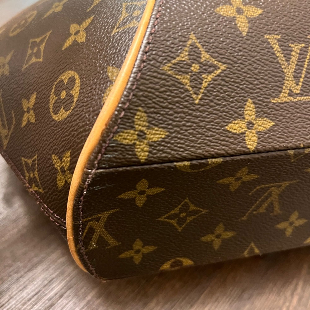 Authentic Louis Vuitton Monogram Ellipse MM π₯° Awesome condition. - Picture 9 of 13